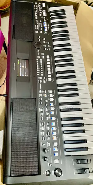 Yamaha PSR-Sx600 Keyboard