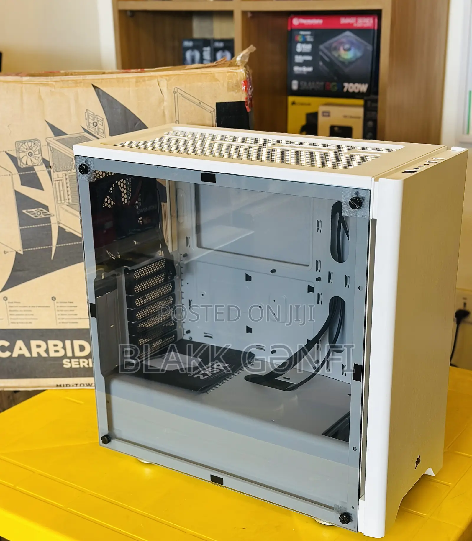 Corsair Carbide Series 275r White Gaming Case