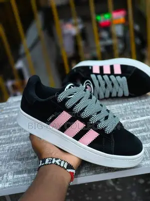 Lady’S Adidas Campus