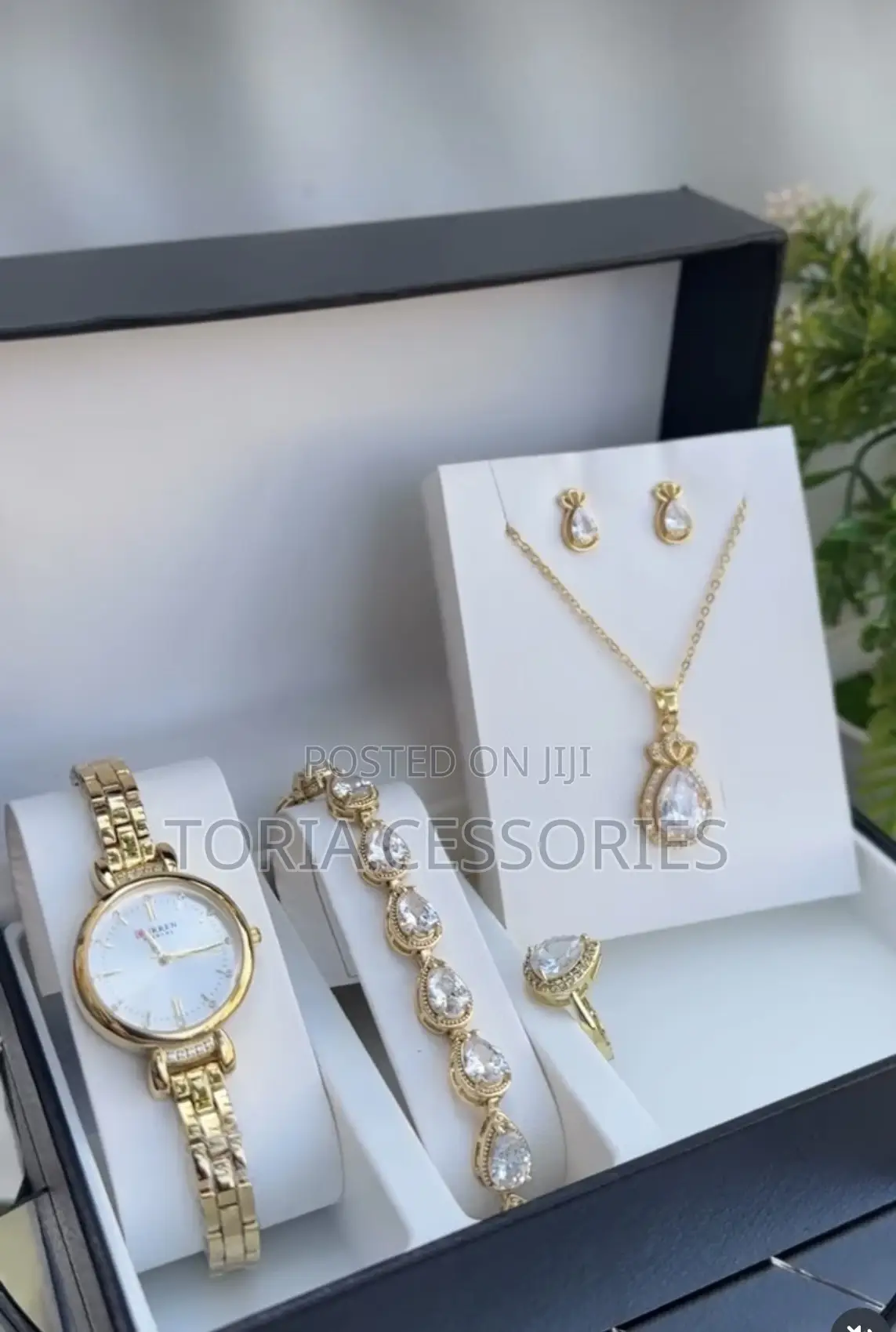 Watch, Necklace and Bracelet Set