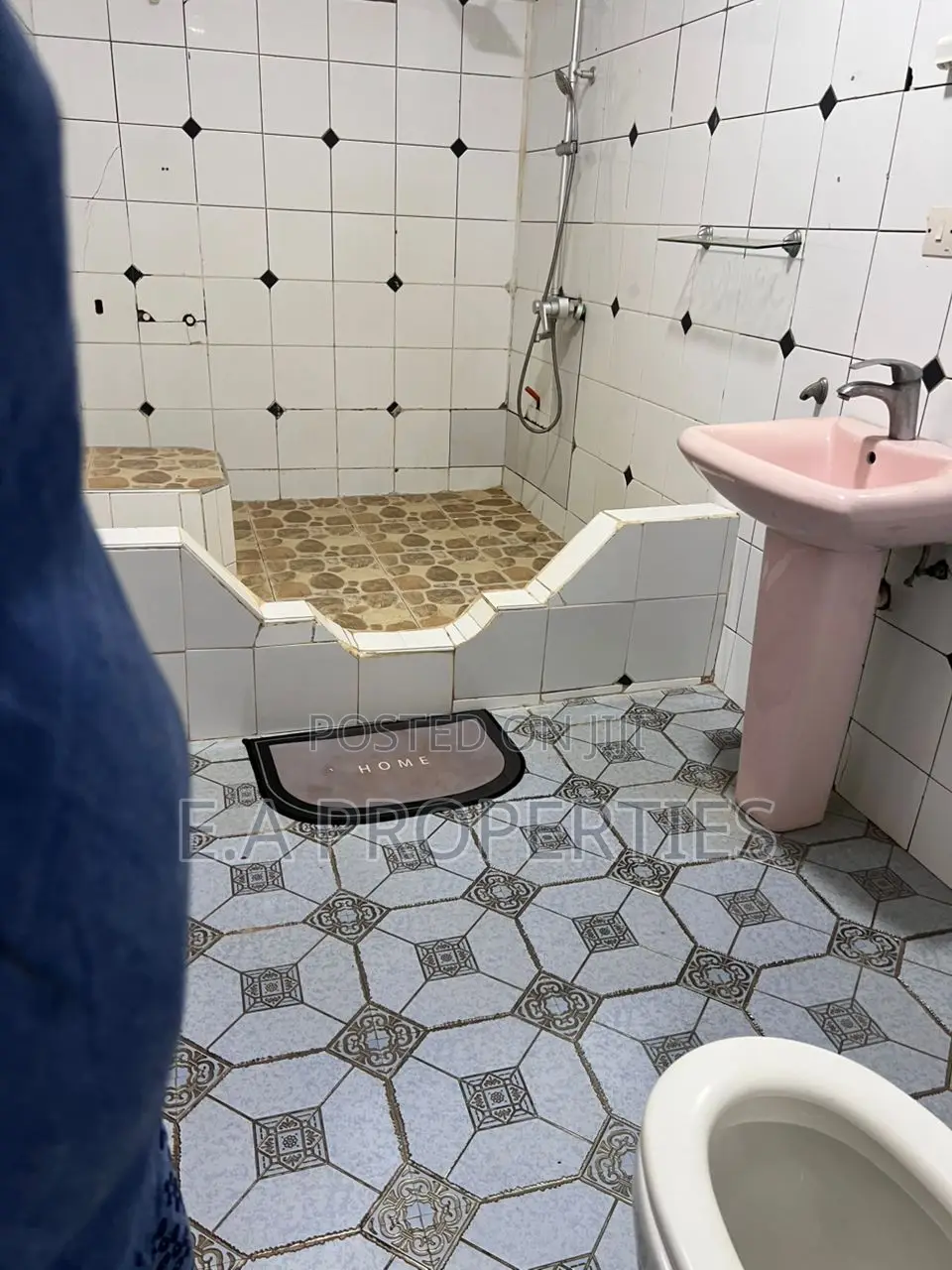 Furnished 2bdrm Apartment in E A Properties, Malejor for rent