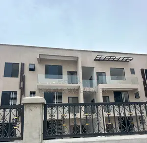1bdrm Apartment in Westhills Mall for rent