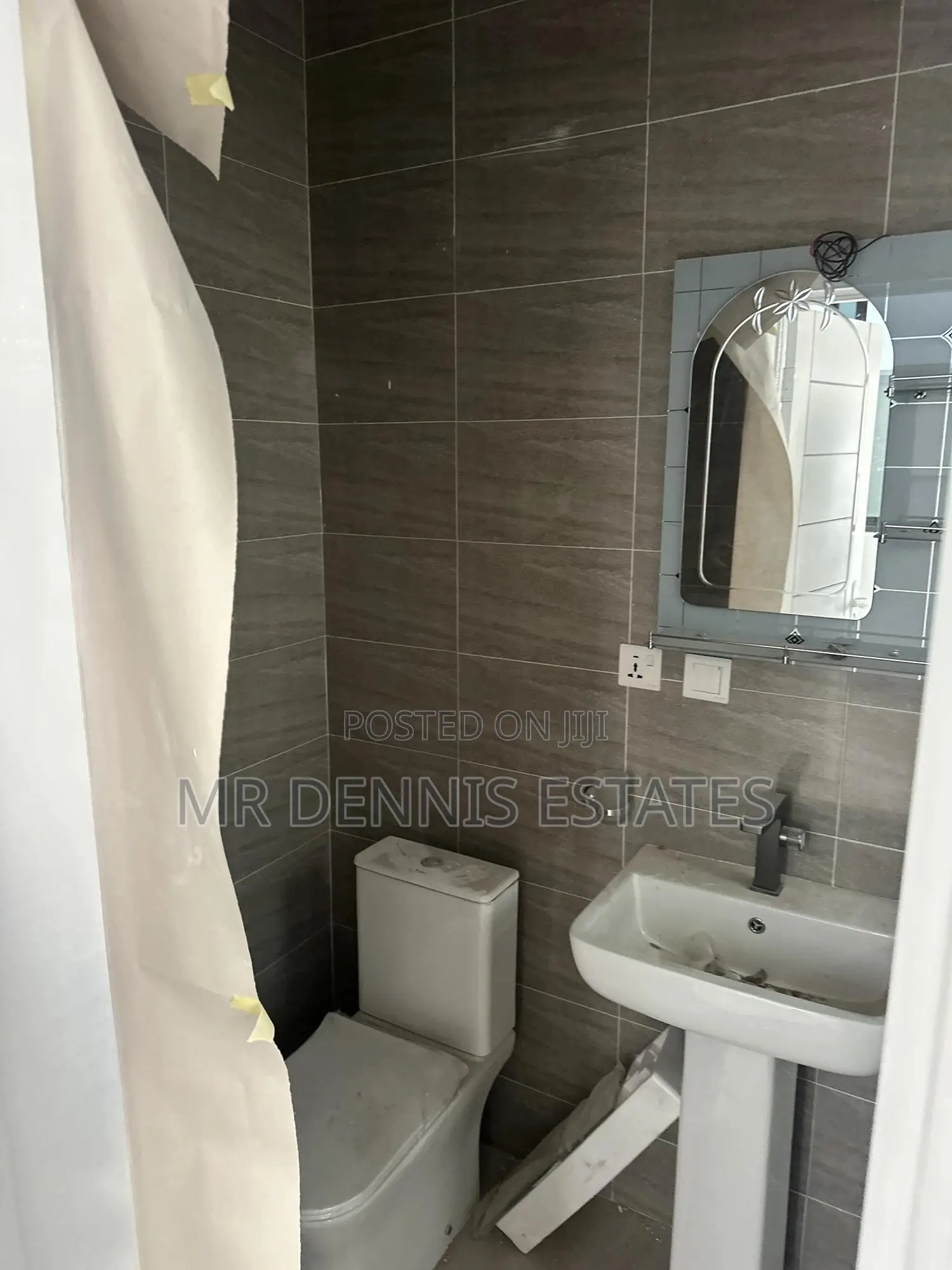 1bdrm Apartment in Westhills Mall for rent
