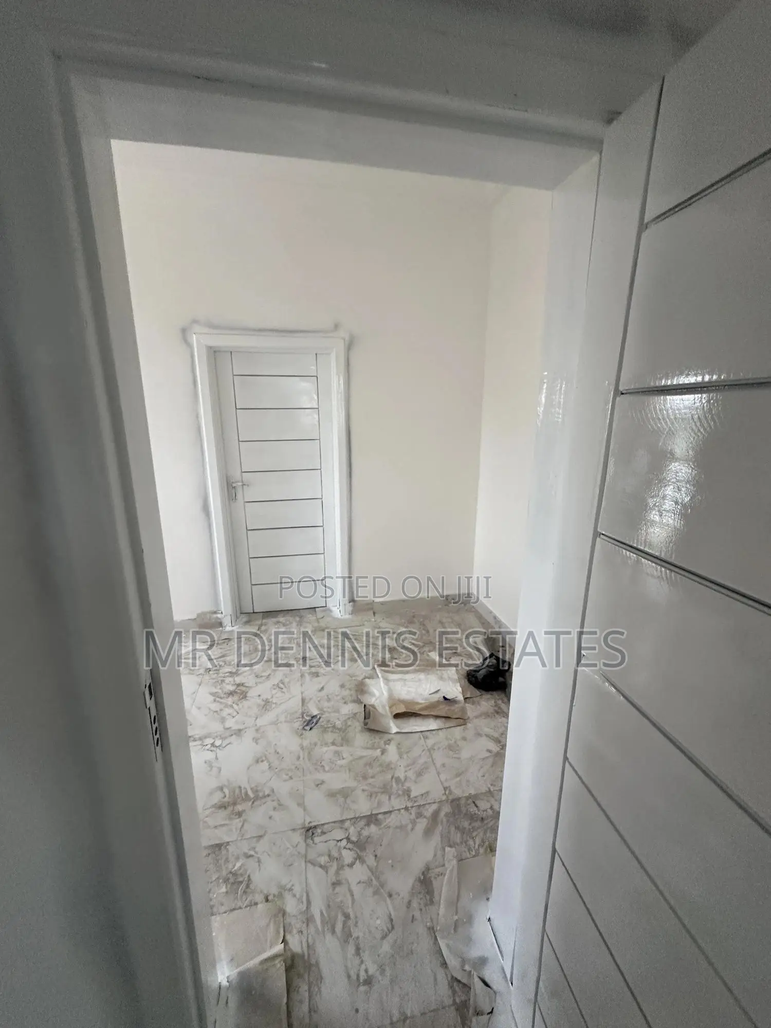 1bdrm Apartment in Westhills Mall for rent
