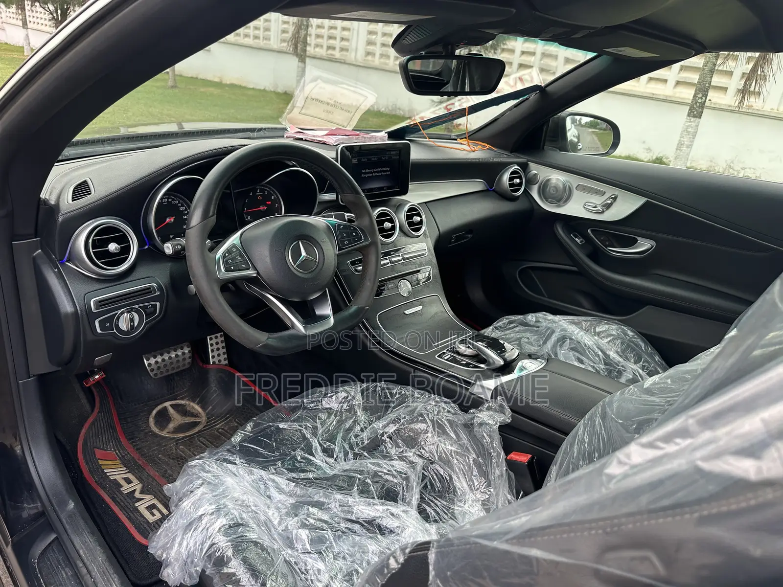 Mercedes-Benz C300 2018 Black