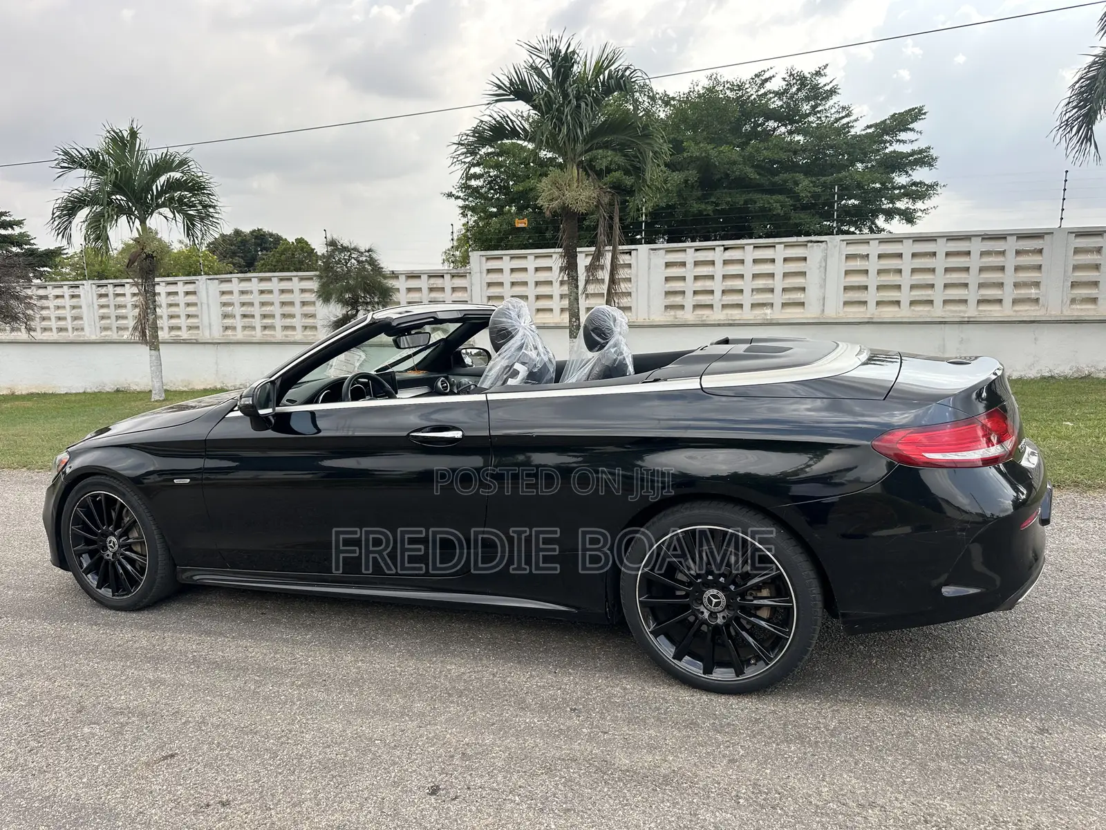 Mercedes-Benz C300 2018 Black