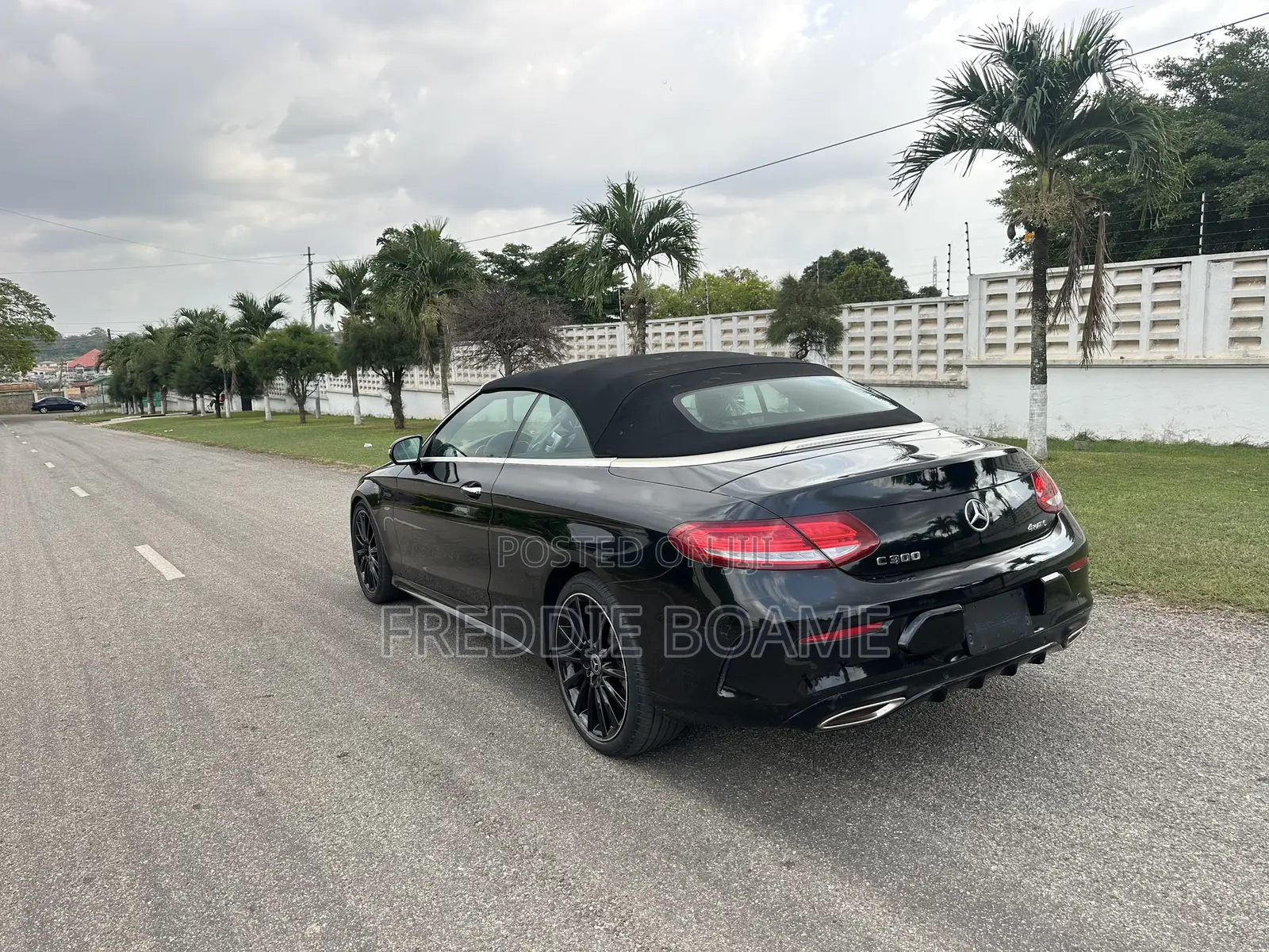 Mercedes-Benz C300 2018 Black