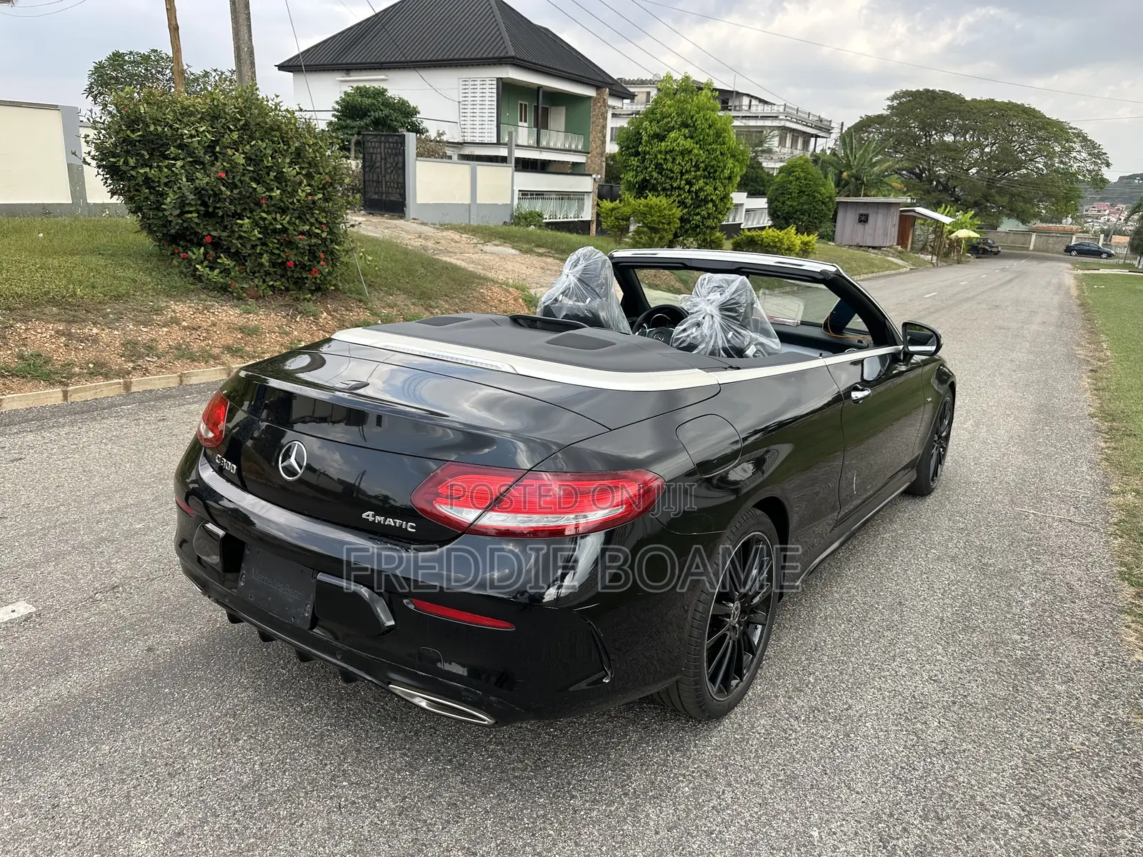 Mercedes-Benz C300 2018 Black