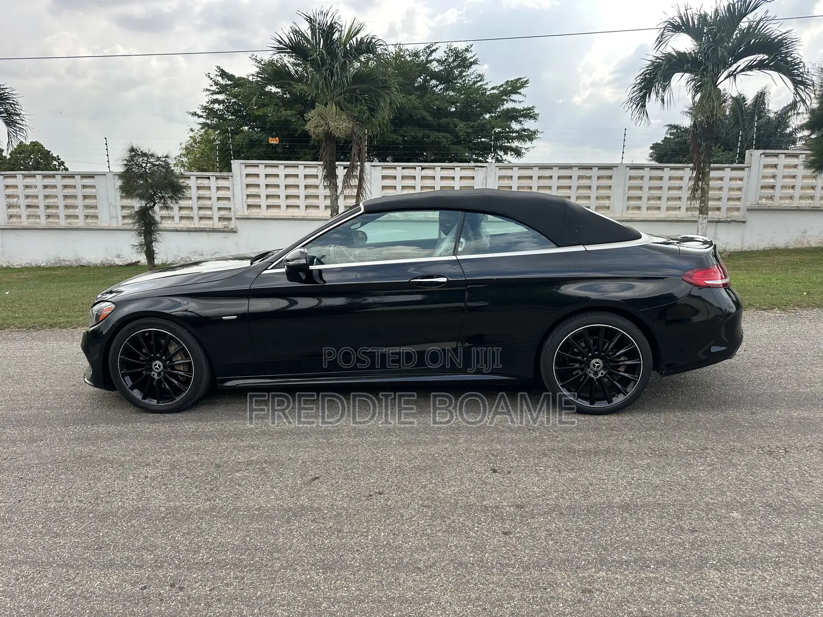 Mercedes-Benz C300 2018 Black