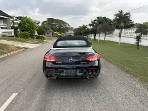 Mercedes-Benz C300 2018 Black