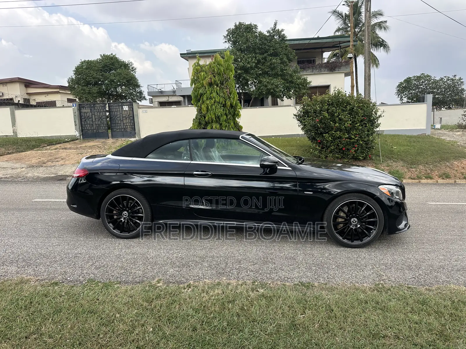 Mercedes-Benz C300 2018 Black