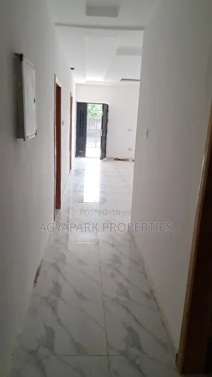 4bdrm House in Pokuose, Pokuase for rent