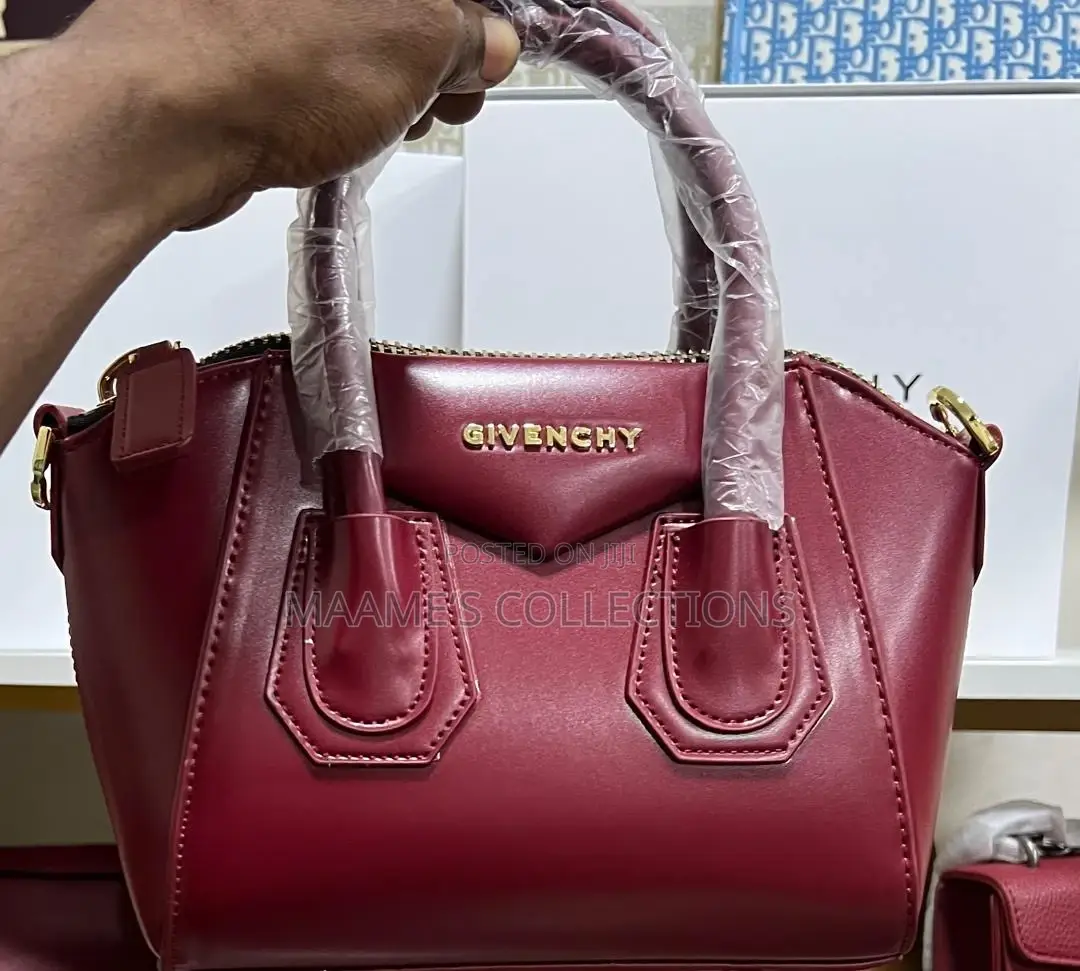 Givenchy Antigona Toy Leather Ladies Handbag ( It Comes With a Box)