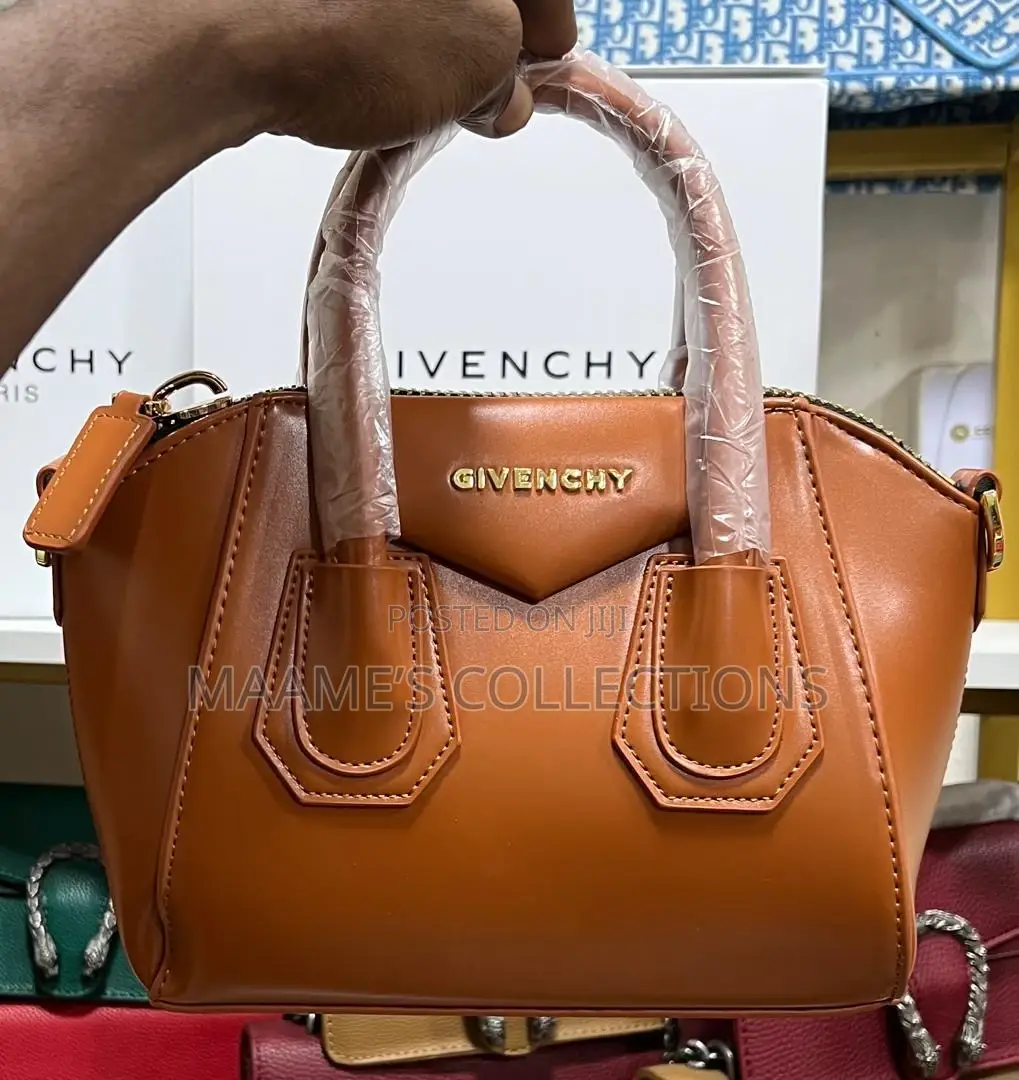 Givenchy Antigona Toy Leather Ladies Handbag ( It Comes With a Box)