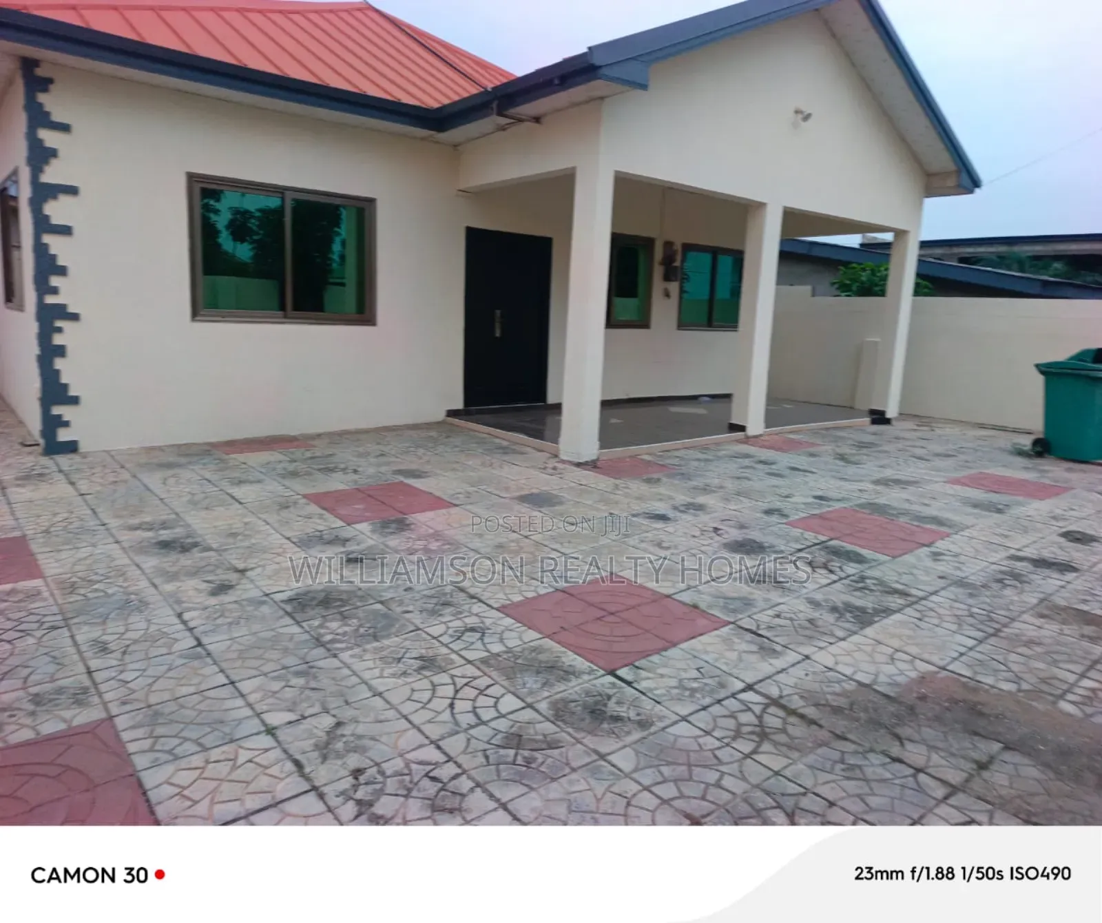 3bdrm House in Coastal Estate Area, Spintex for rent