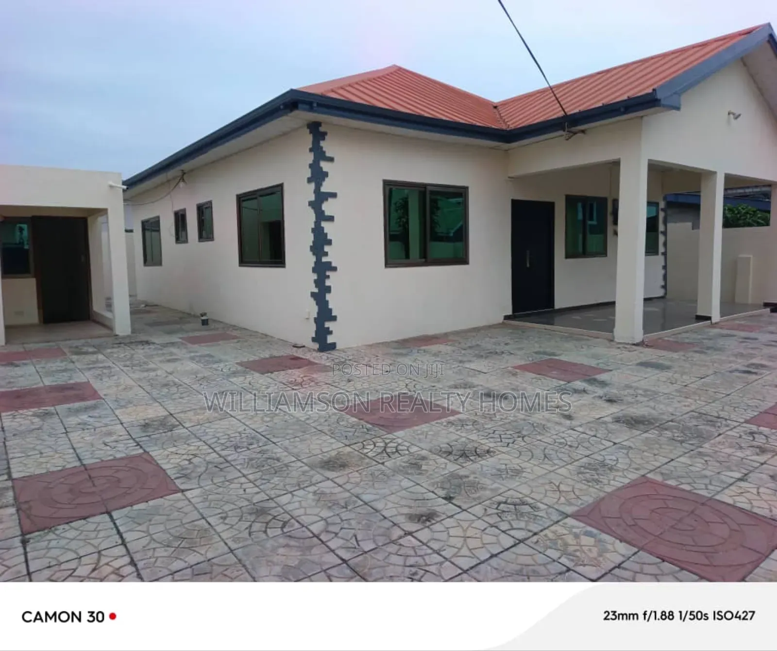 3bdrm House in Coastal Estate Area, Spintex for rent