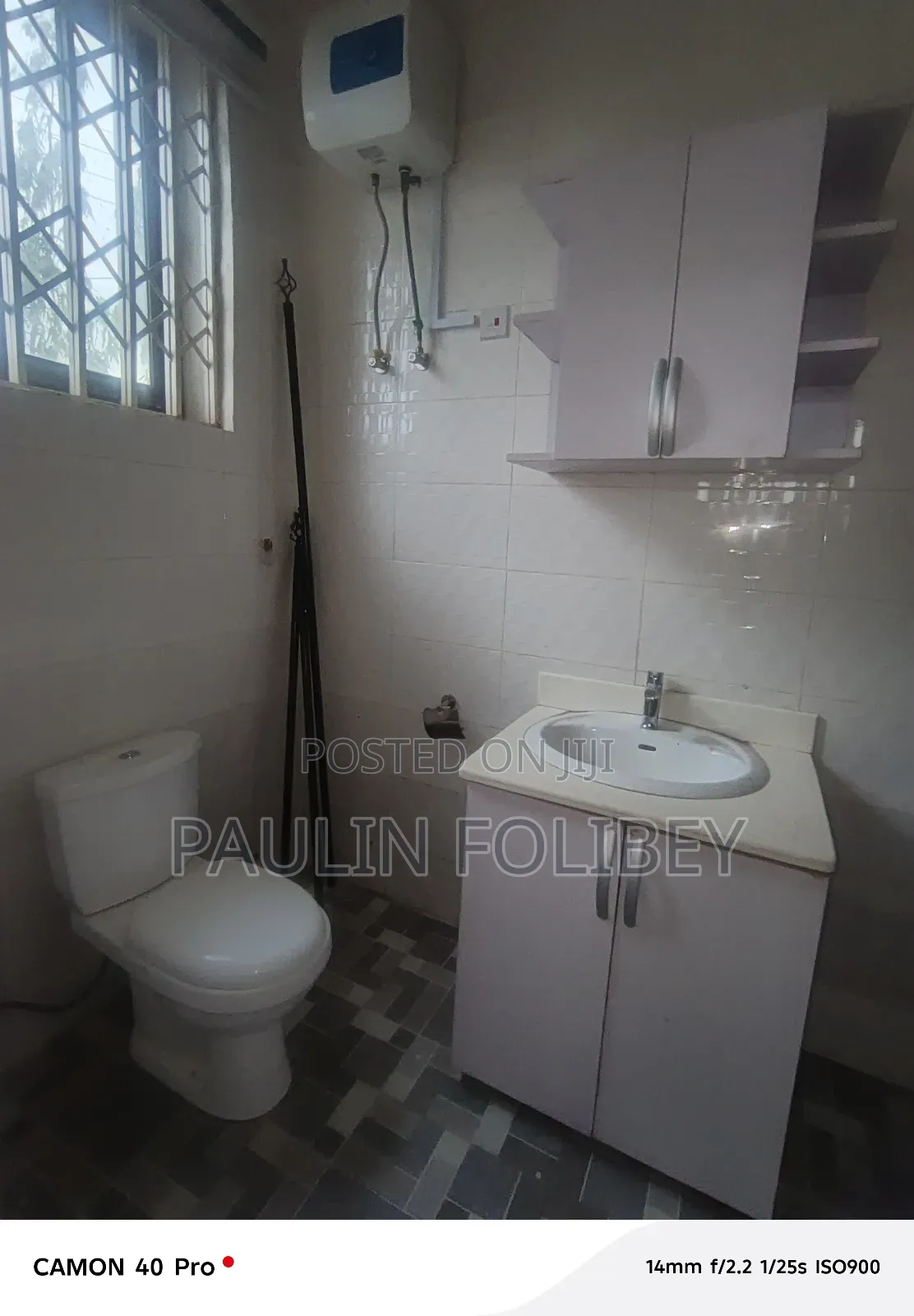 2bdrm Apartment in Dg Property, Ablekuma for rent