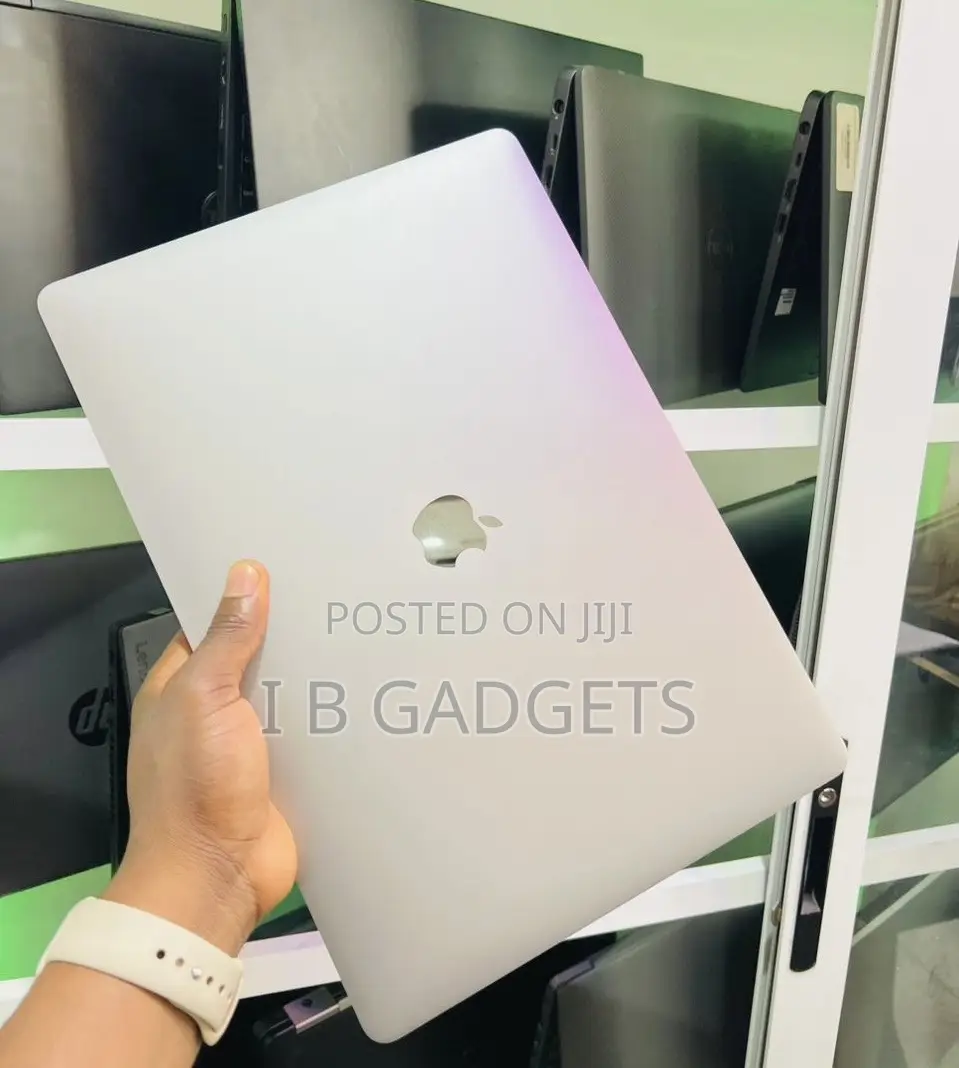 Laptop Apple MacBook Pro 2019 16GB Intel Core I9 SSD 512GB