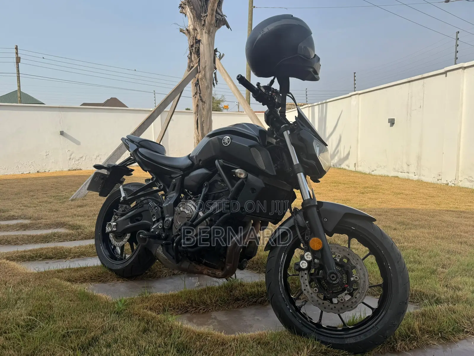 Yamaha 2018 Black