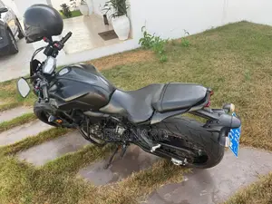 Yamaha 2018 Black