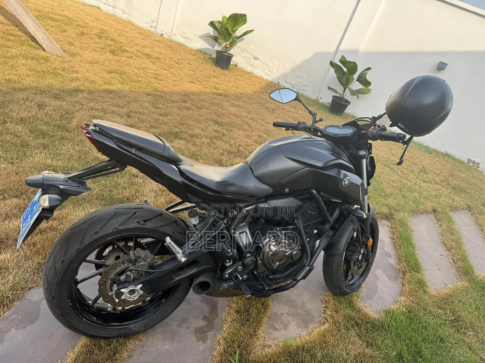 Yamaha 2018 Black