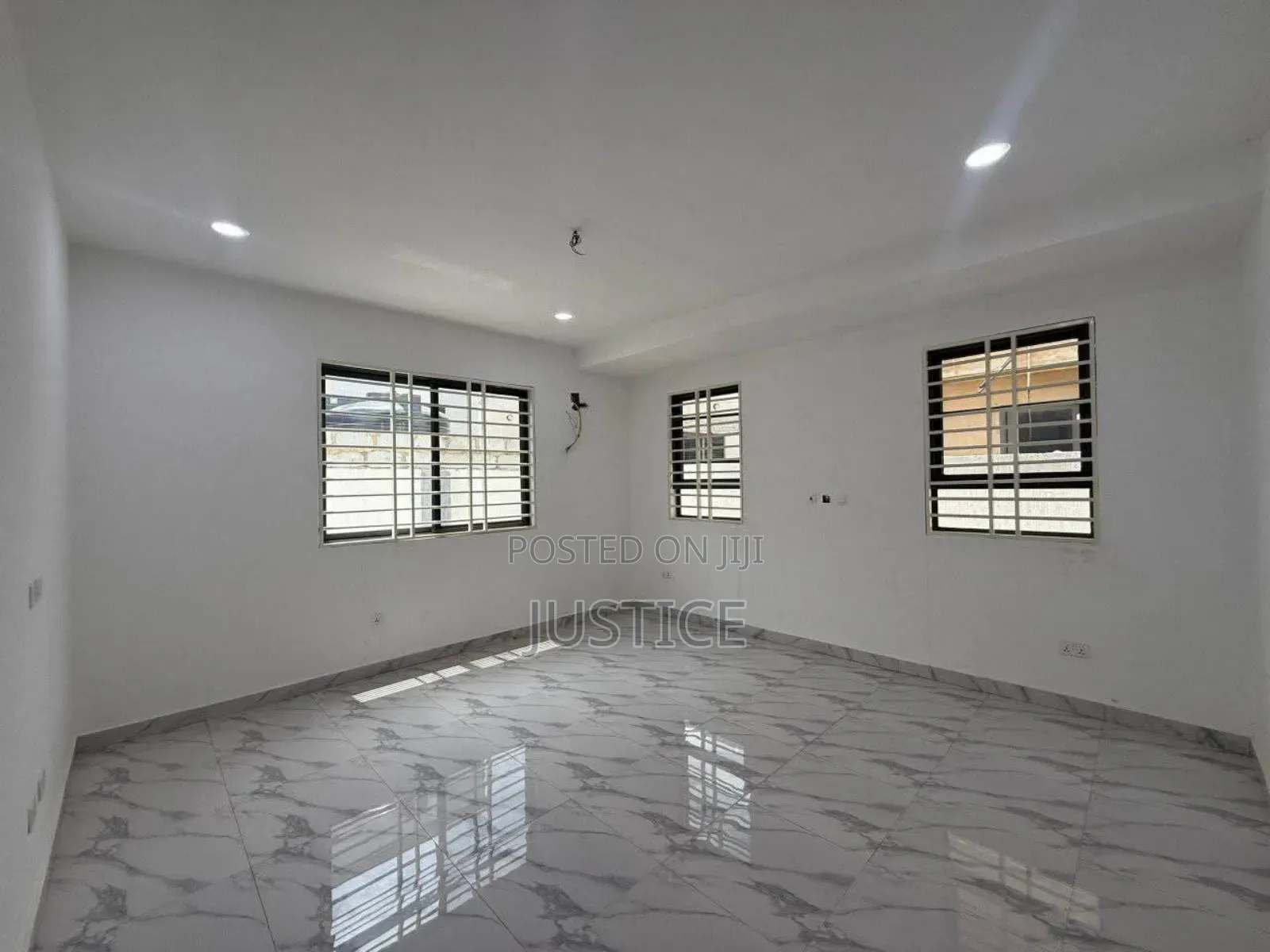 3bdrm House in Sakumono for sale