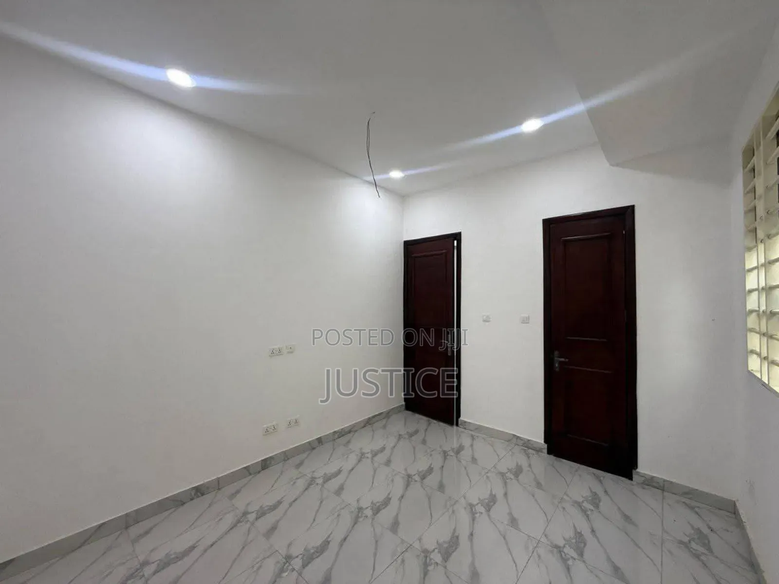 3bdrm House in Sakumono for sale