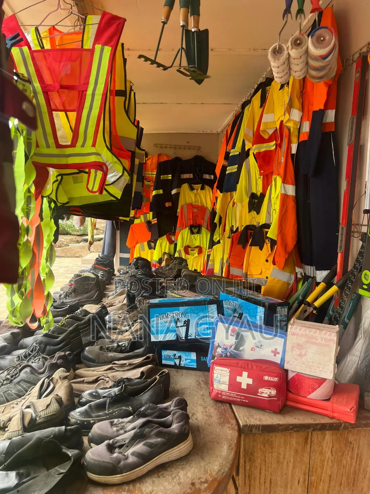 Ssafety Wears And Accessories