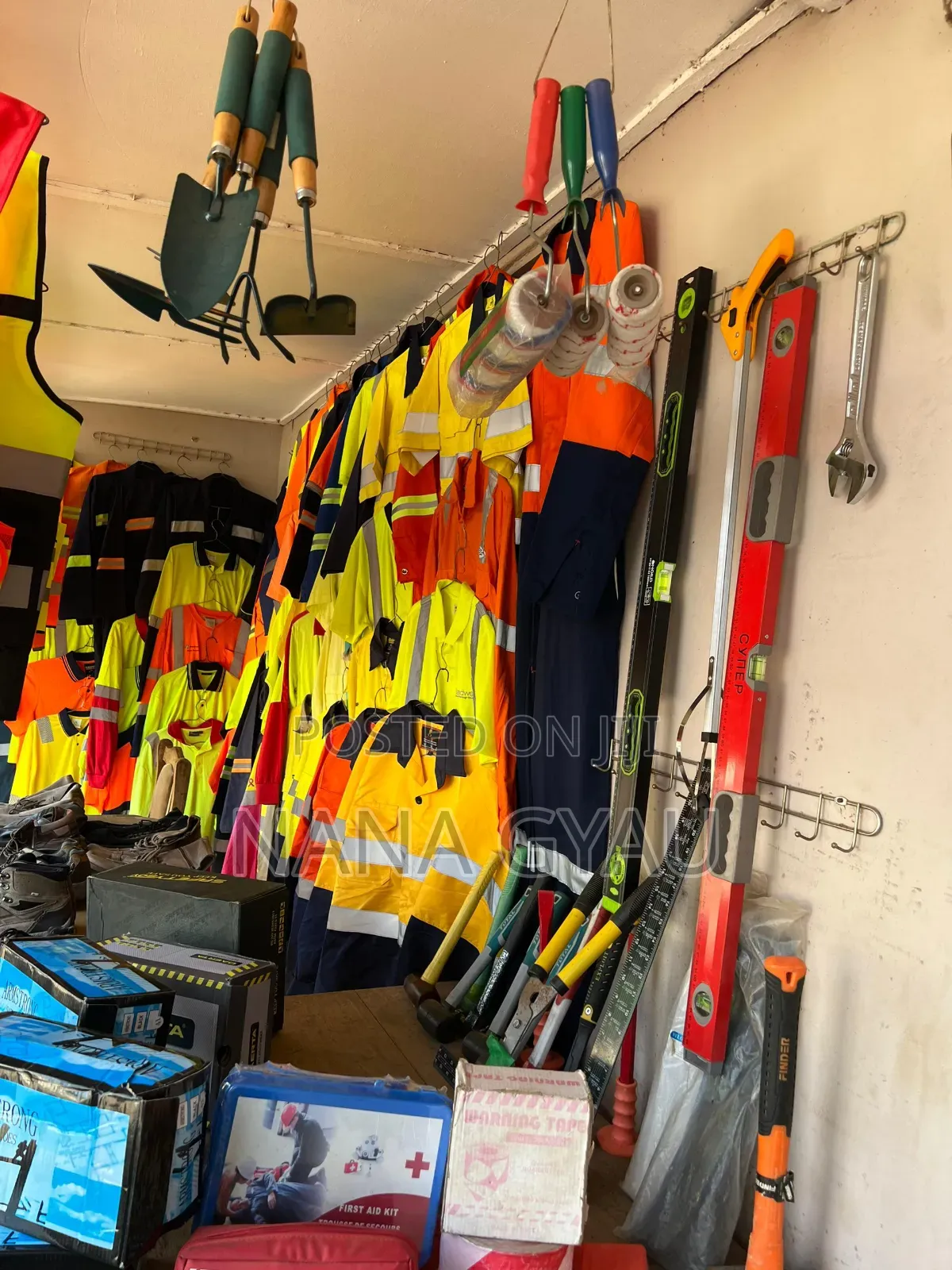 Ssafety Wears And Accessories