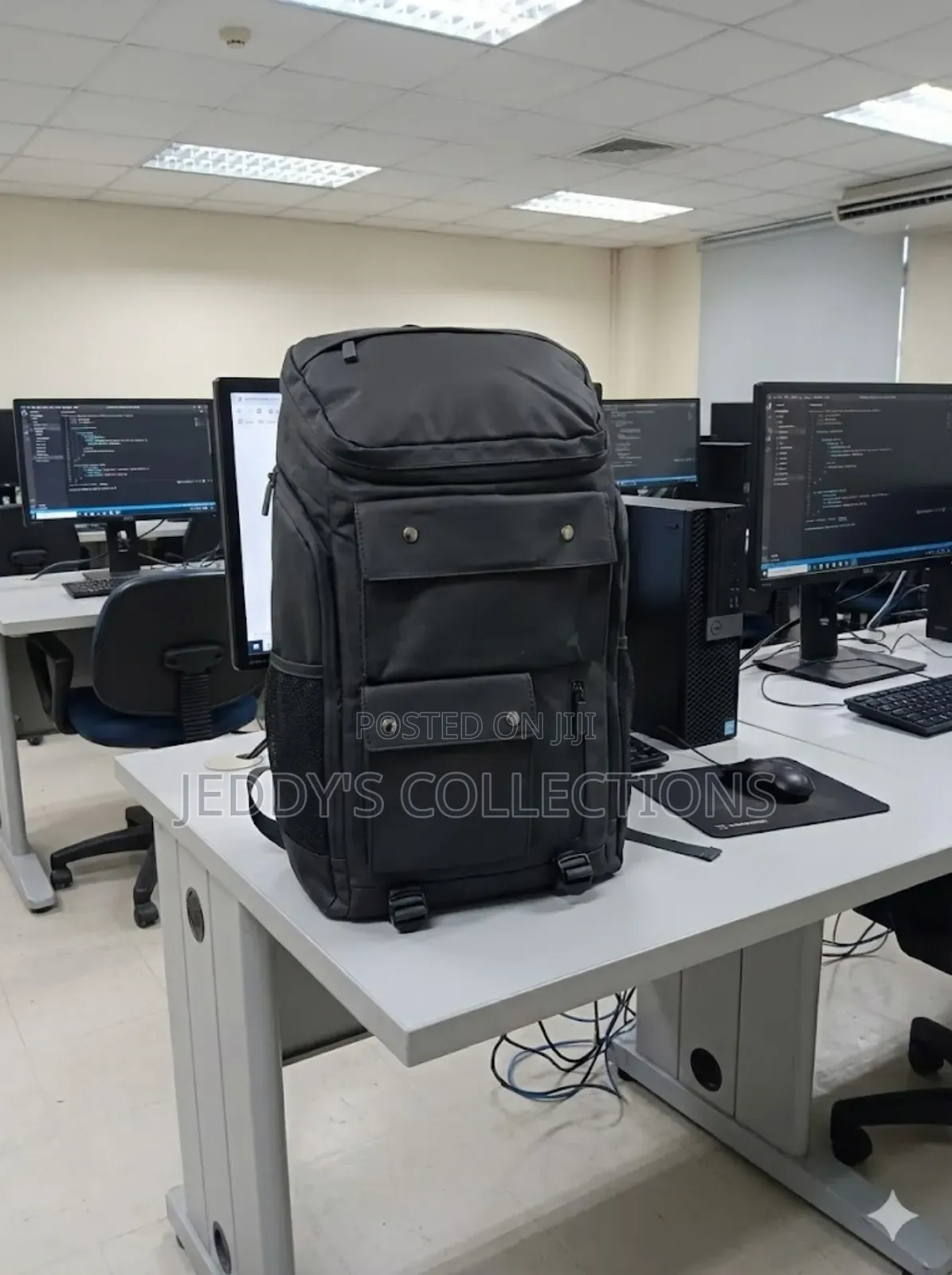 Unisex Multifunctional Camara Backpack With Charging Port, Waterproof