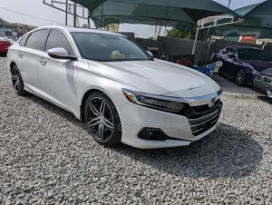 Honda Accord Touring 2.0T 2021 White