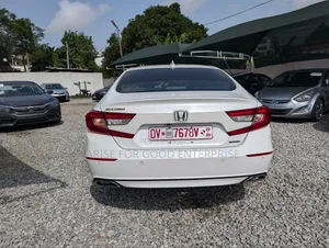 Honda Accord Touring 2.0T 2021 White