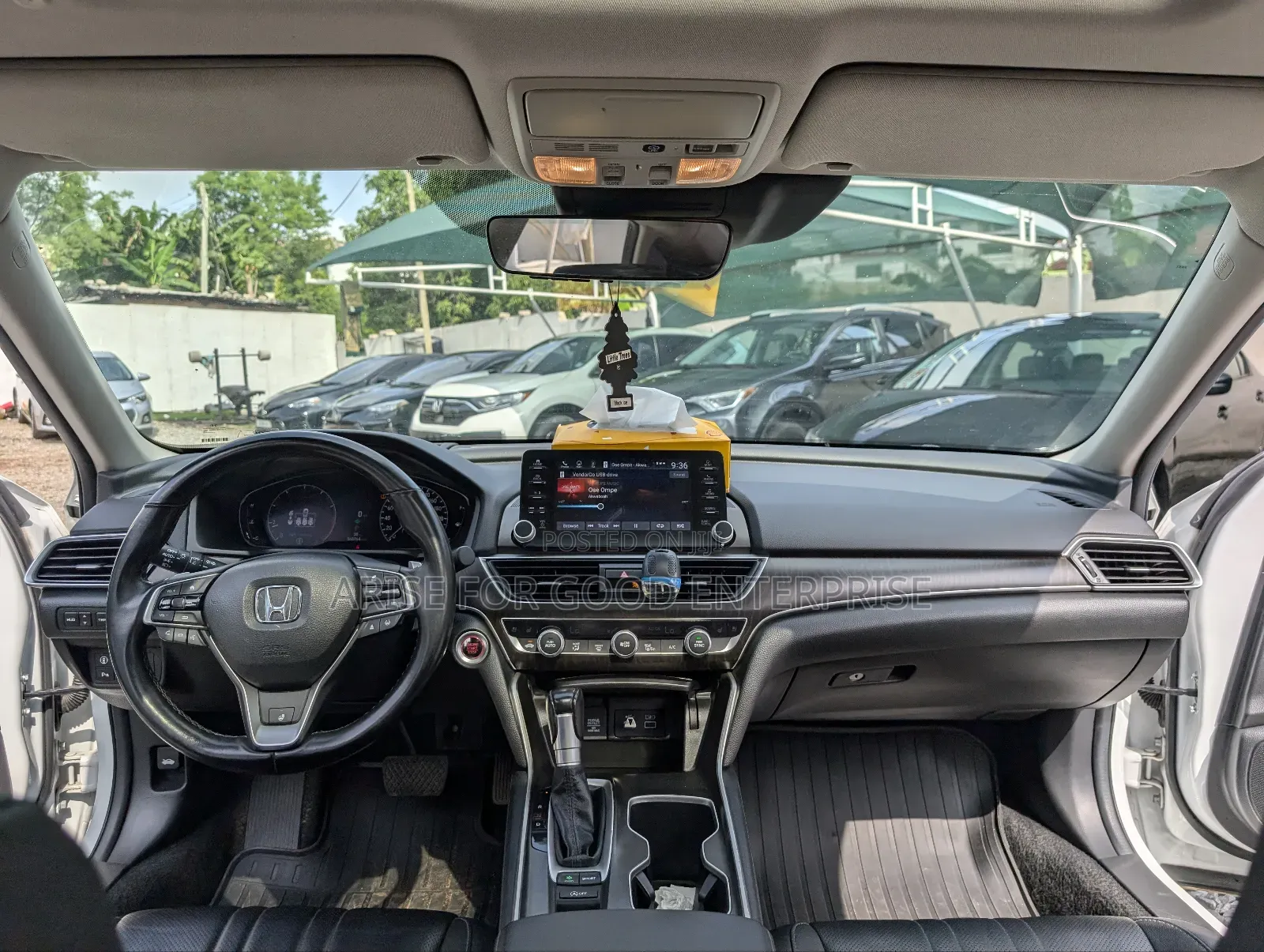 Honda Accord Touring 2.0T 2021 White