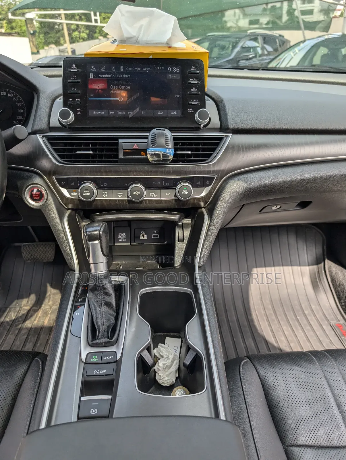 Honda Accord Touring 2.0T 2021 White