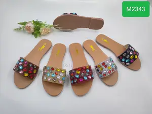 Fashionable Slippers For Sale