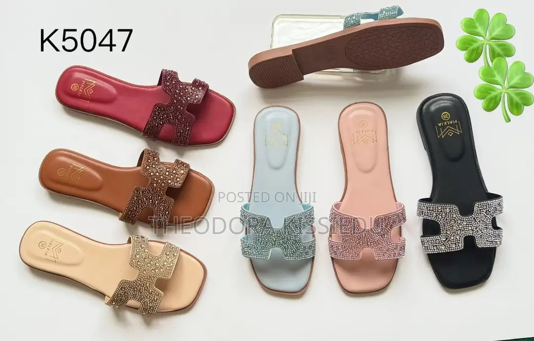 Fashionable Slippers For Sale