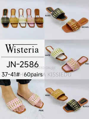 Fashionable Slippers For Sale