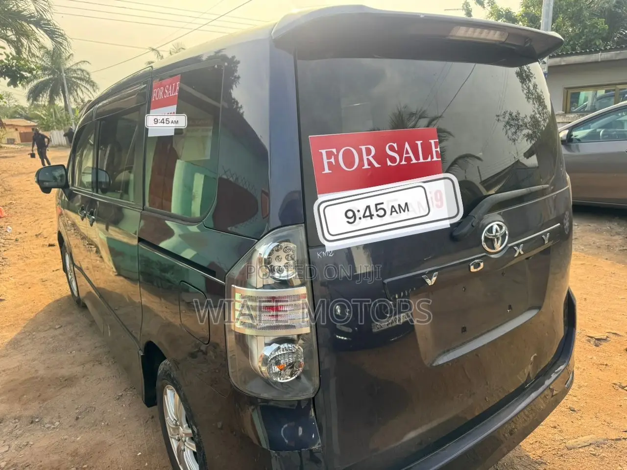 Toyota Voxy 2013 Black