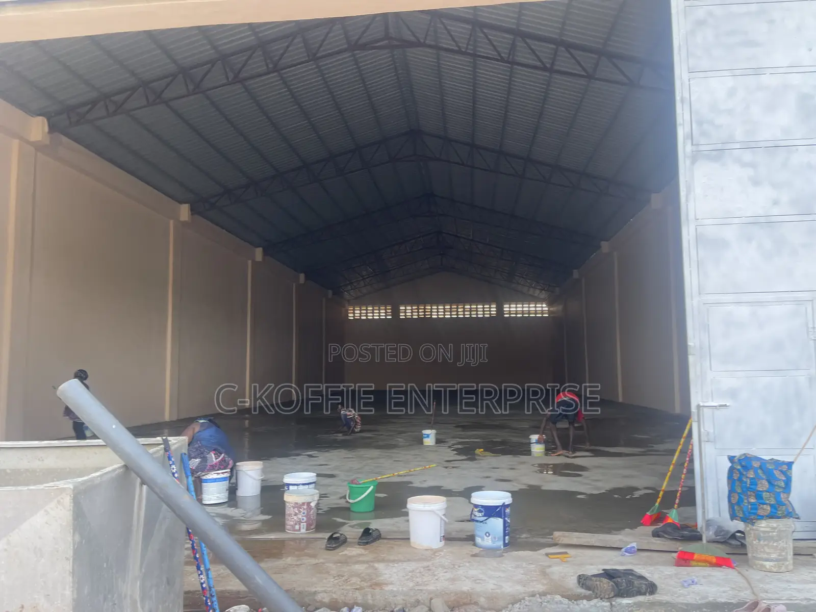 1000 SQM Warehouse at Spintex for Rent