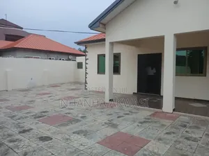 2bdrm House in Spintex, Tema Metropolitan for rent