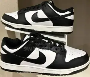 Nike Sb Dunk Low Original. Panda Colour, Blue White.