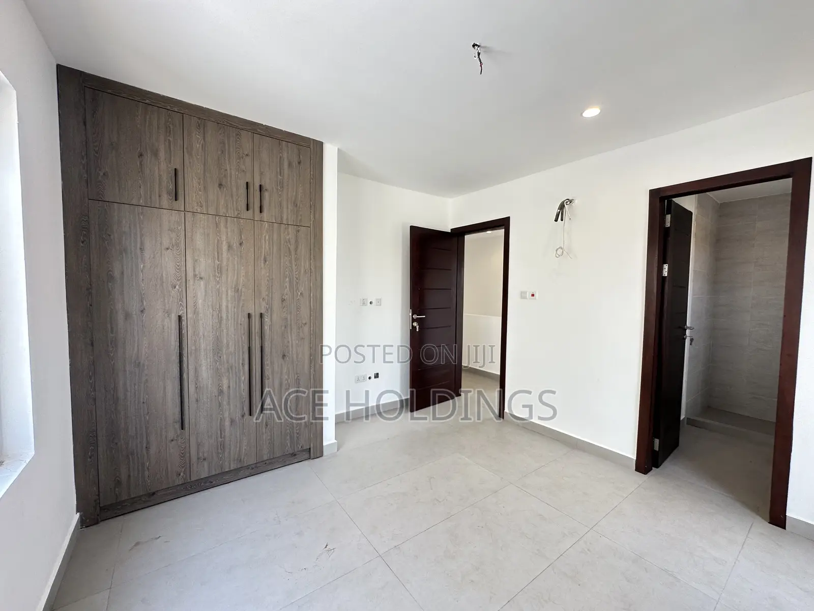 3bdrm Townhouse/Terrace in Community 25, Tema Metropolitan for sale