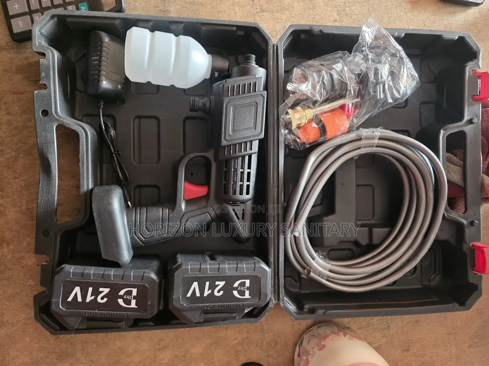 21v Wireless High-voltage Car Washing Rechargeable Gun