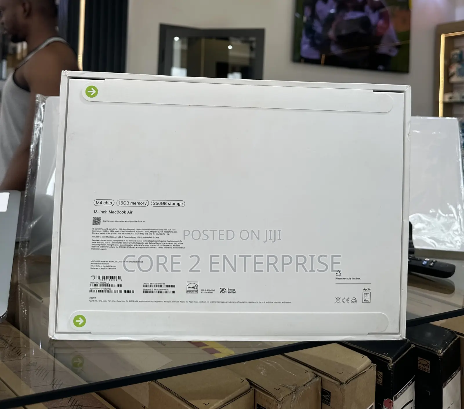 New Laptop Apple MacBook Air 2024 M3 13-inch 16GB Apple M4 SSD 256GB