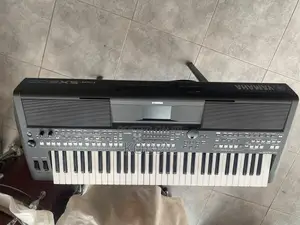 Yamaha PSR Sx600
