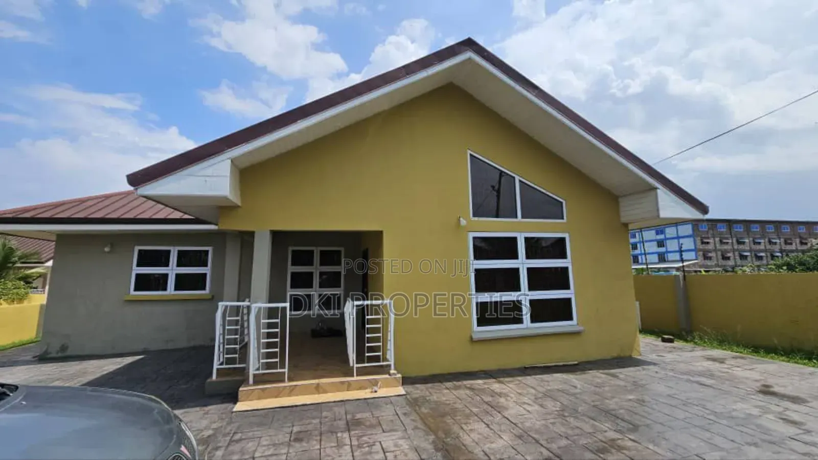 4bdrm House in Dki Properties, Adenta for rent