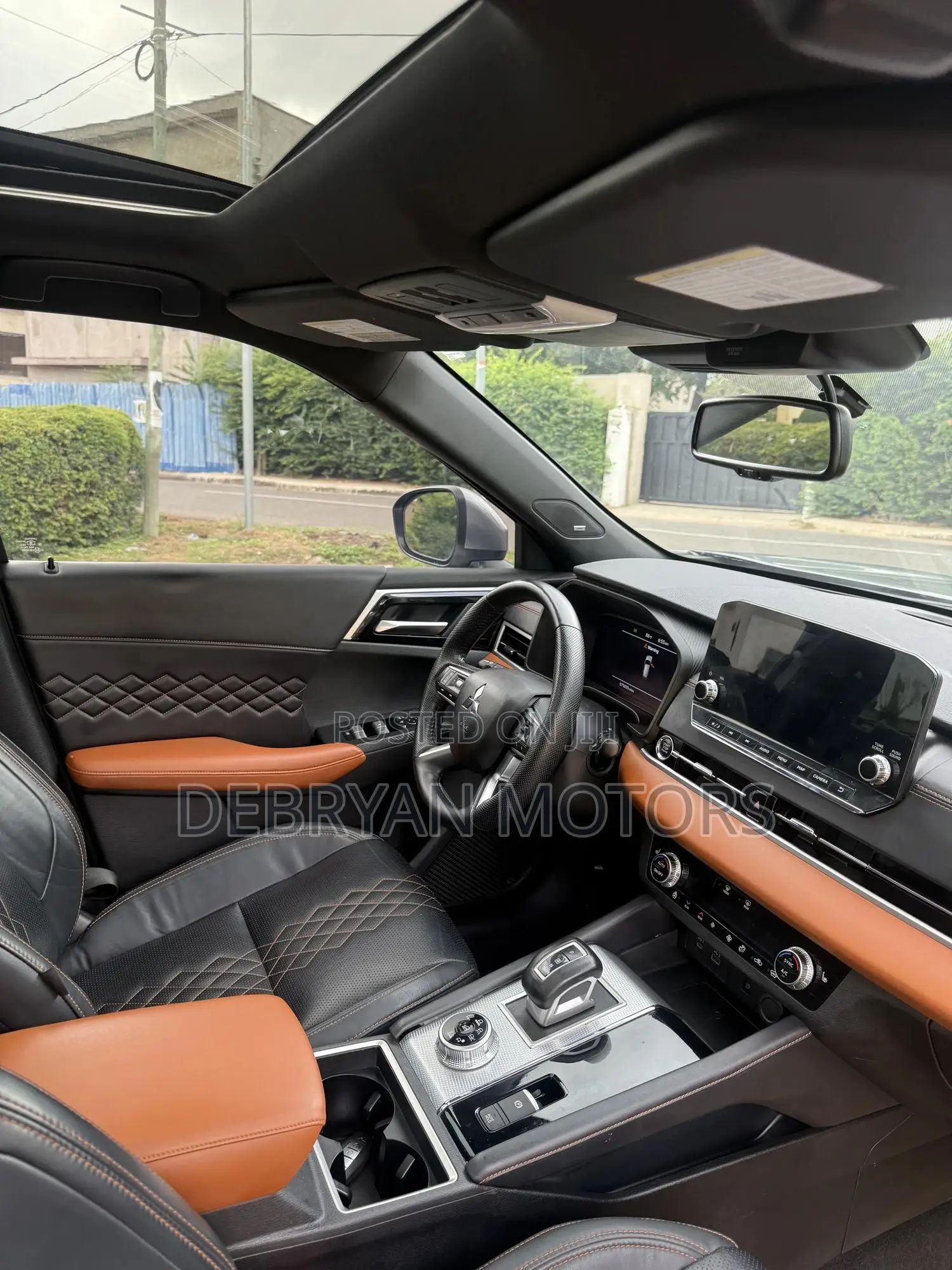 Mitsubishi Outlander SEL 2022 Gray