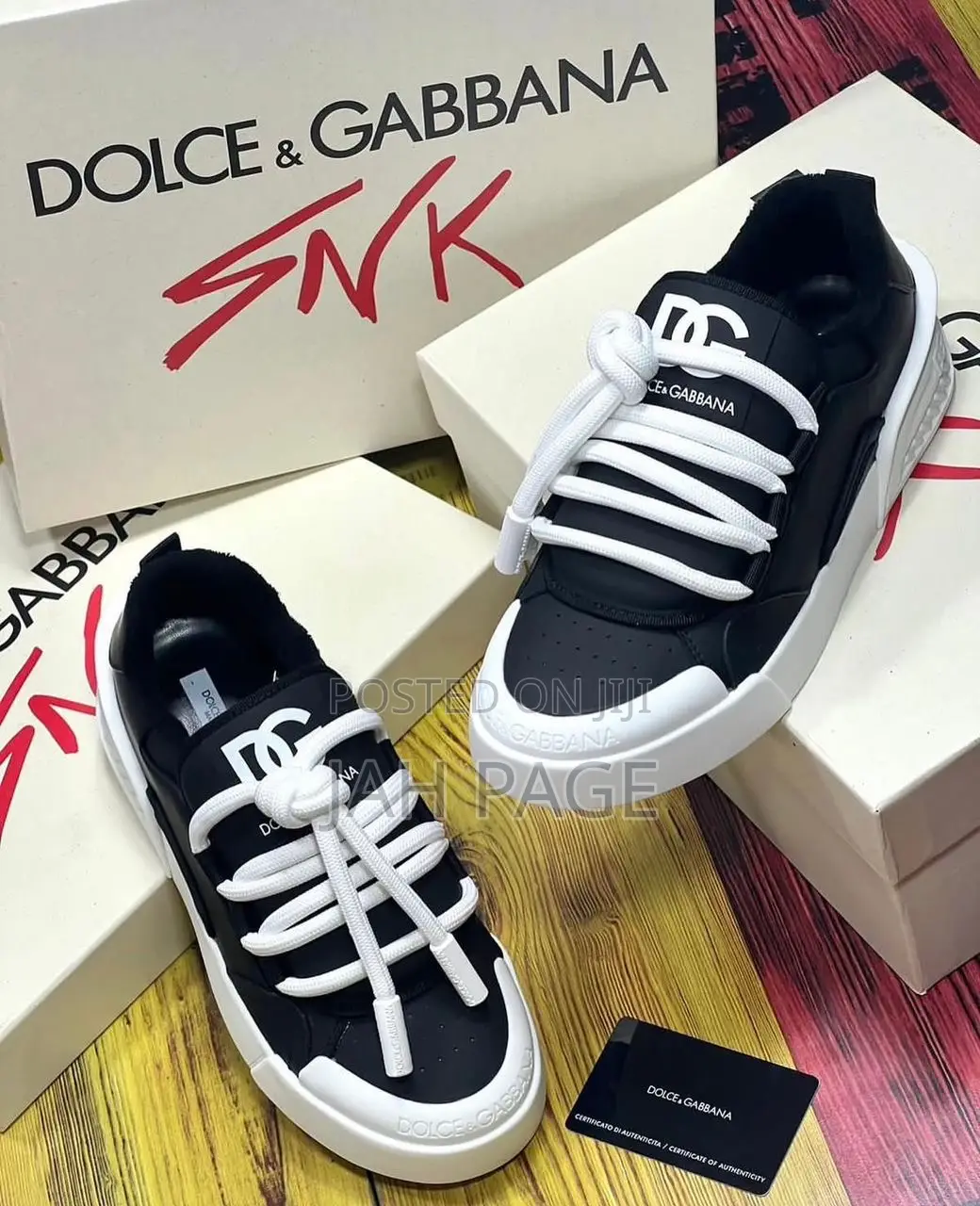 Dolce Gabbana Logo-Print Panelled Sneakers in a Black