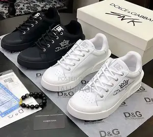 Dolce Gabbana Logo-Print Panelled Sneakers in a Black