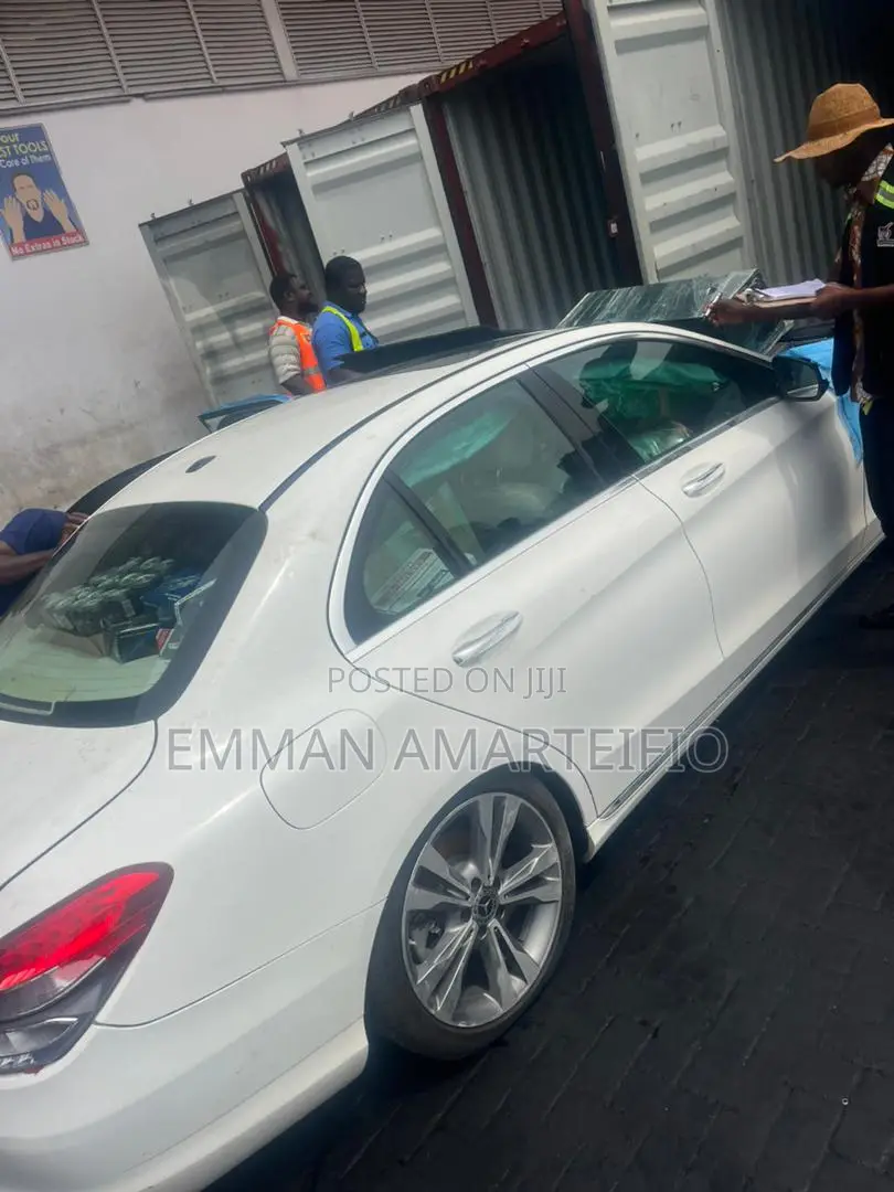 Mercedes-benz C300 2020 White